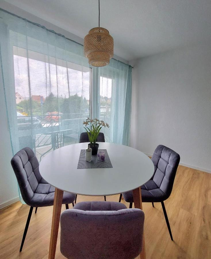 Moderne Wohnung Mit Vollausstattung In Ruhiger Lage, W-Lan Grossrohrsdorf Kültér fotó