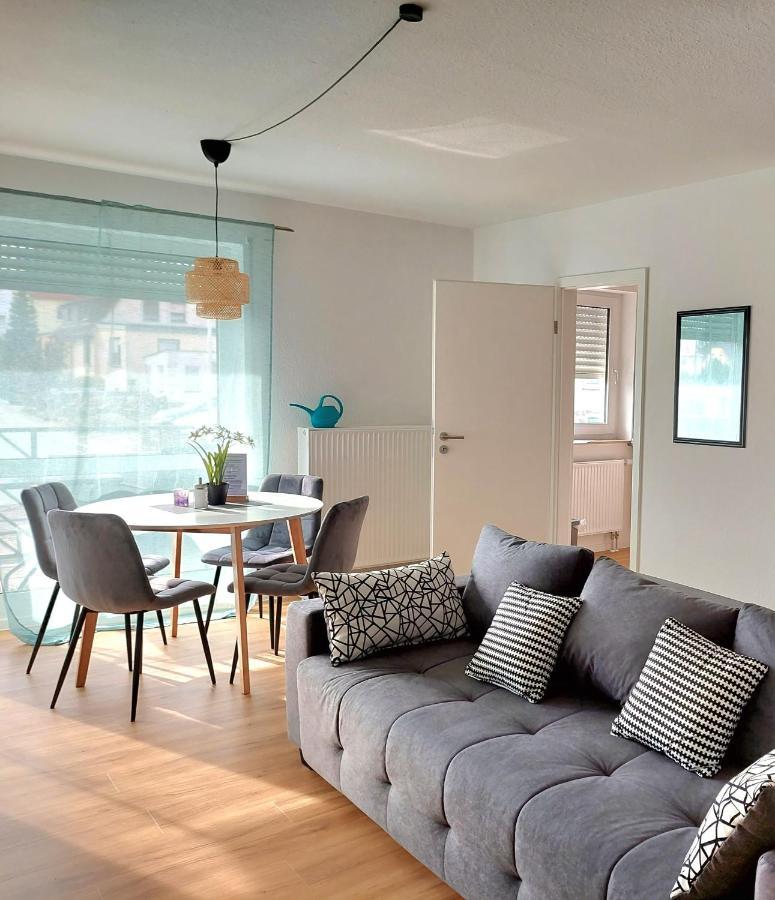 Moderne Wohnung Mit Vollausstattung In Ruhiger Lage, W-Lan Grossrohrsdorf Kültér fotó