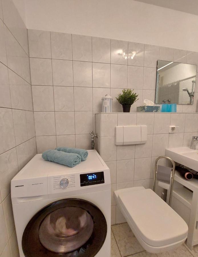 Moderne Wohnung Mit Vollausstattung In Ruhiger Lage, W-Lan Grossrohrsdorf Kültér fotó